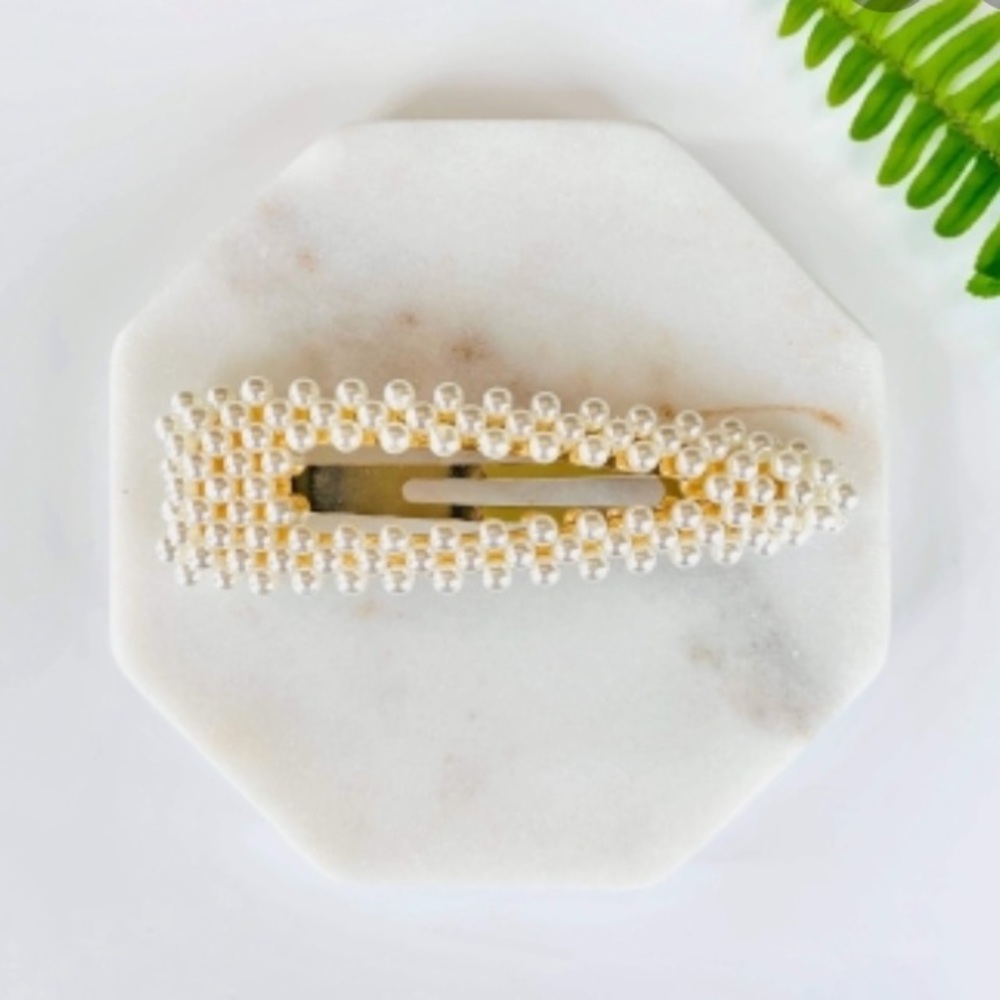 Triangular Pearl Barrette